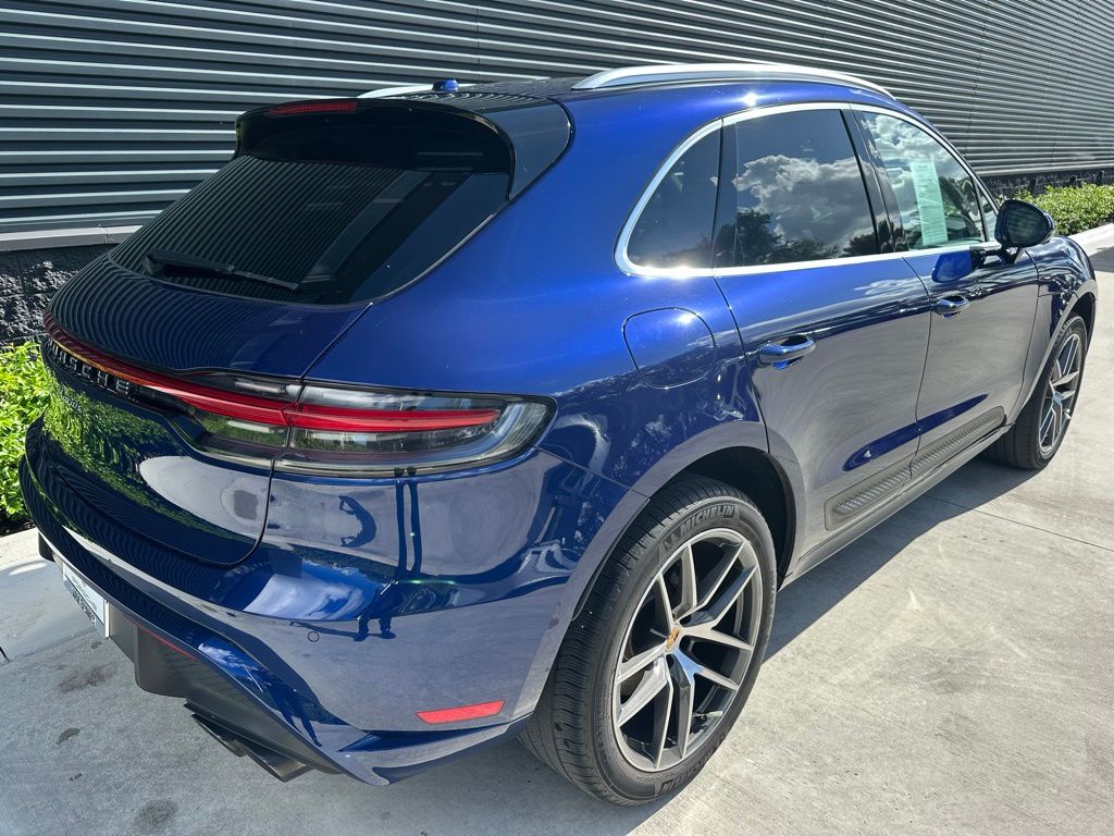 2023 Porsche Macan  9