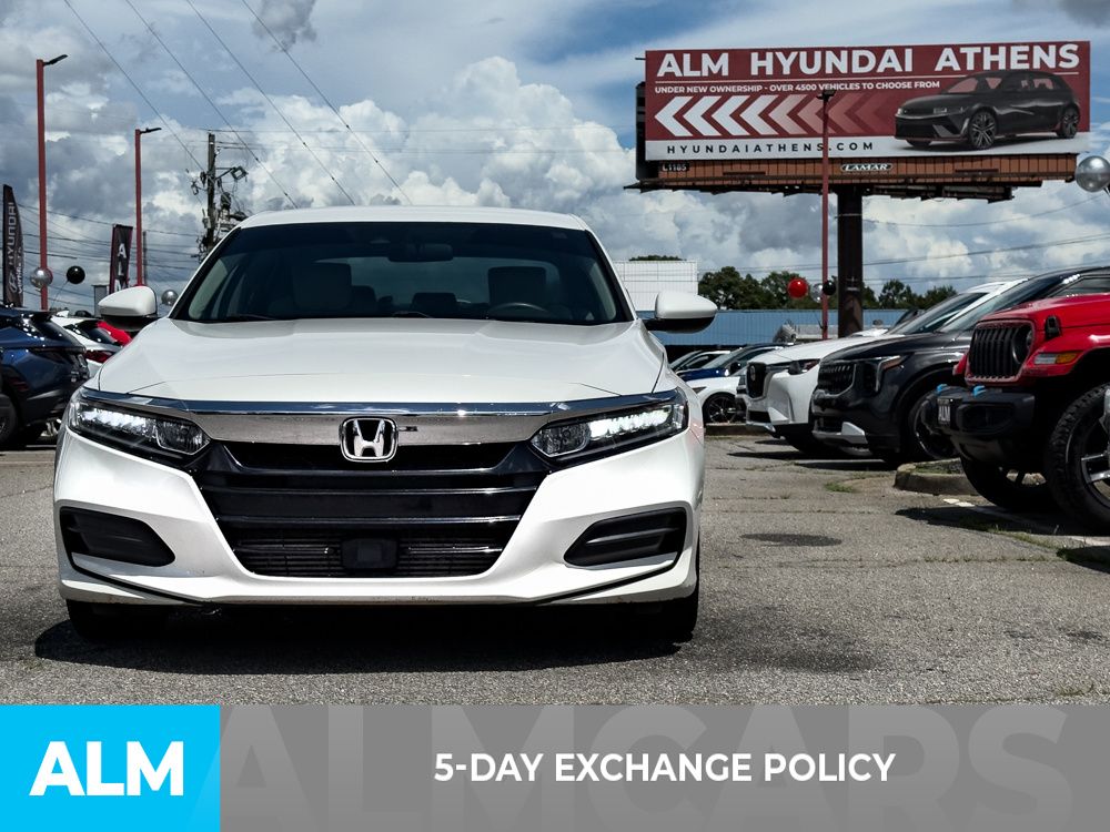 Used 2018 White Honda LX image 3