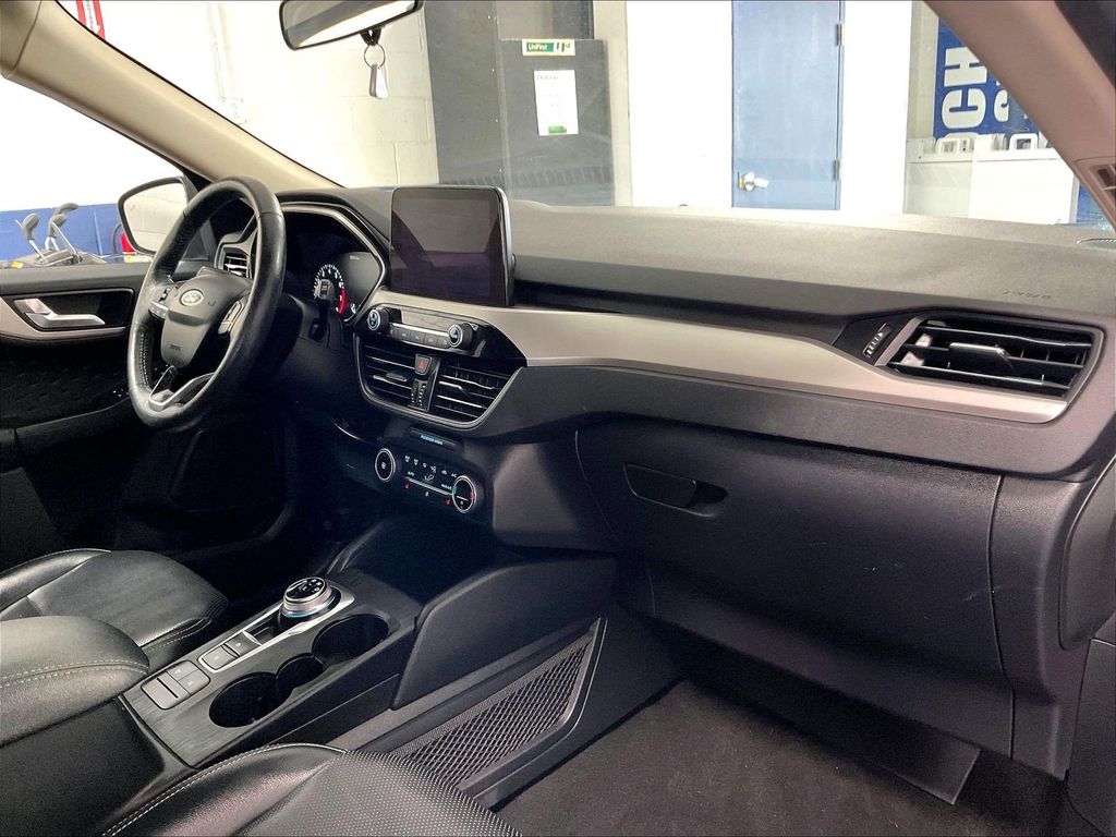 2020 Ford Escape — photo 14