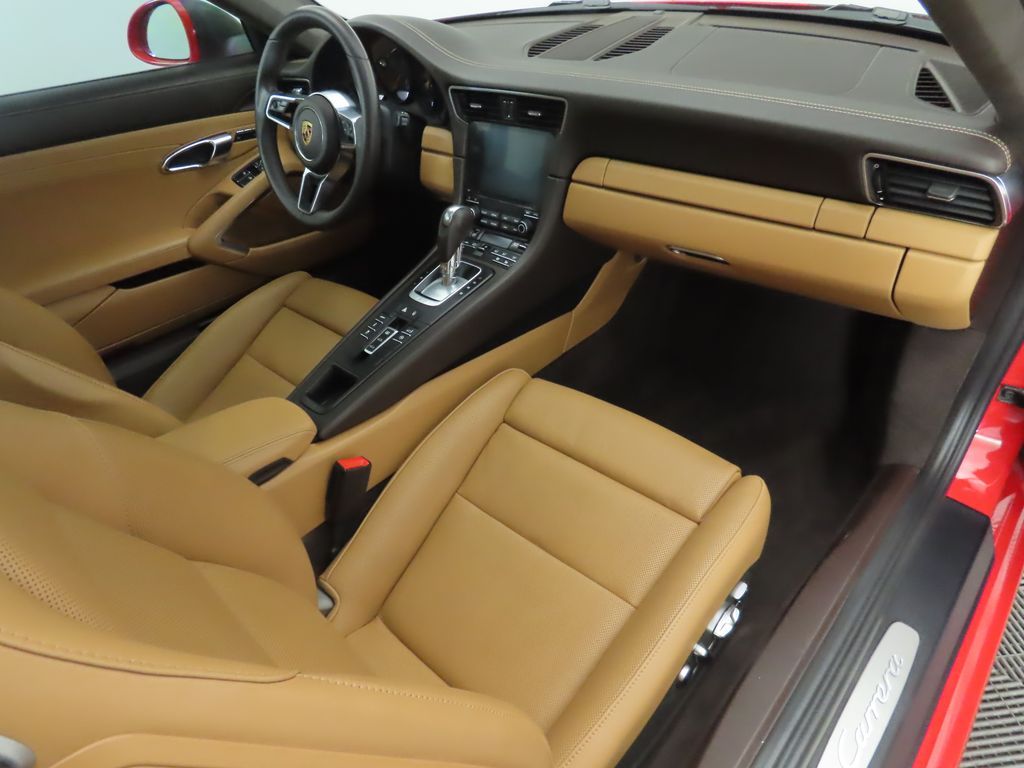 Thumbnail: 2019 Porsche 911 - 21