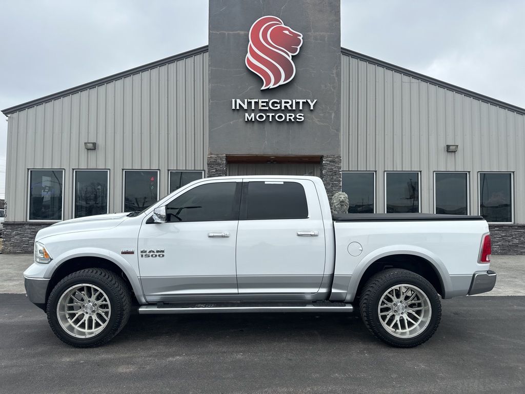 2015 RAM 1500 Laramie Crew Cab 4WD