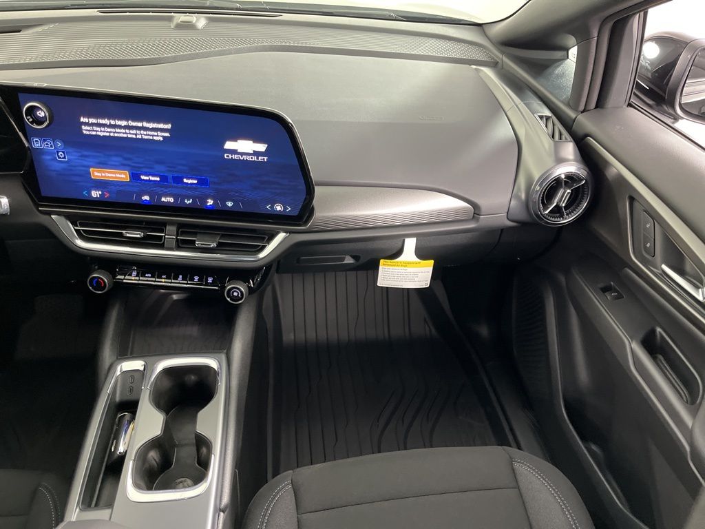 Thumbnail: 2026 Chevrolet Equinox - 15