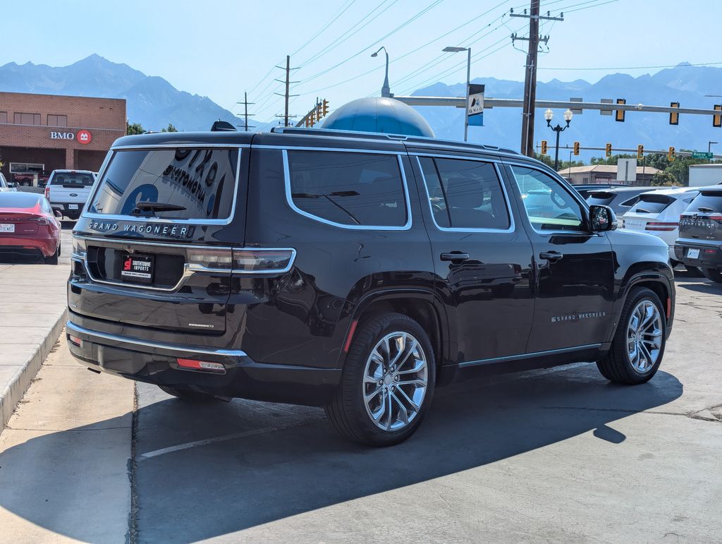 2023 Jeep Grand Wagoneer Series II 4