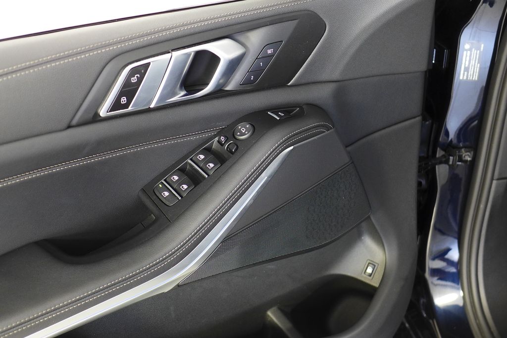 Thumbnail: 2023 BMW X5 - 12