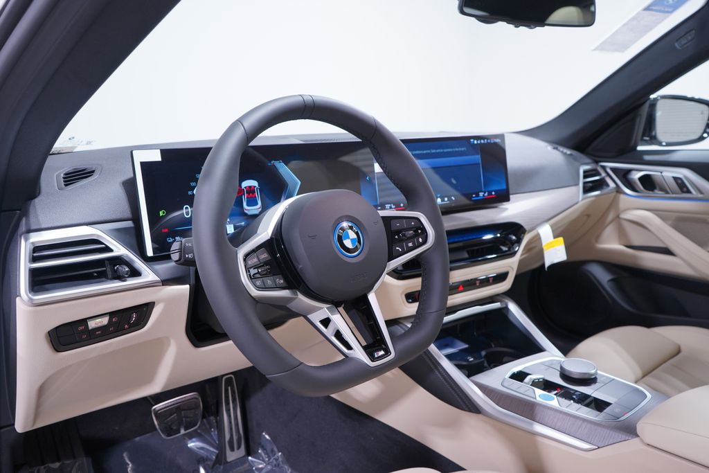 2025 BMW i4 eDrive40 6