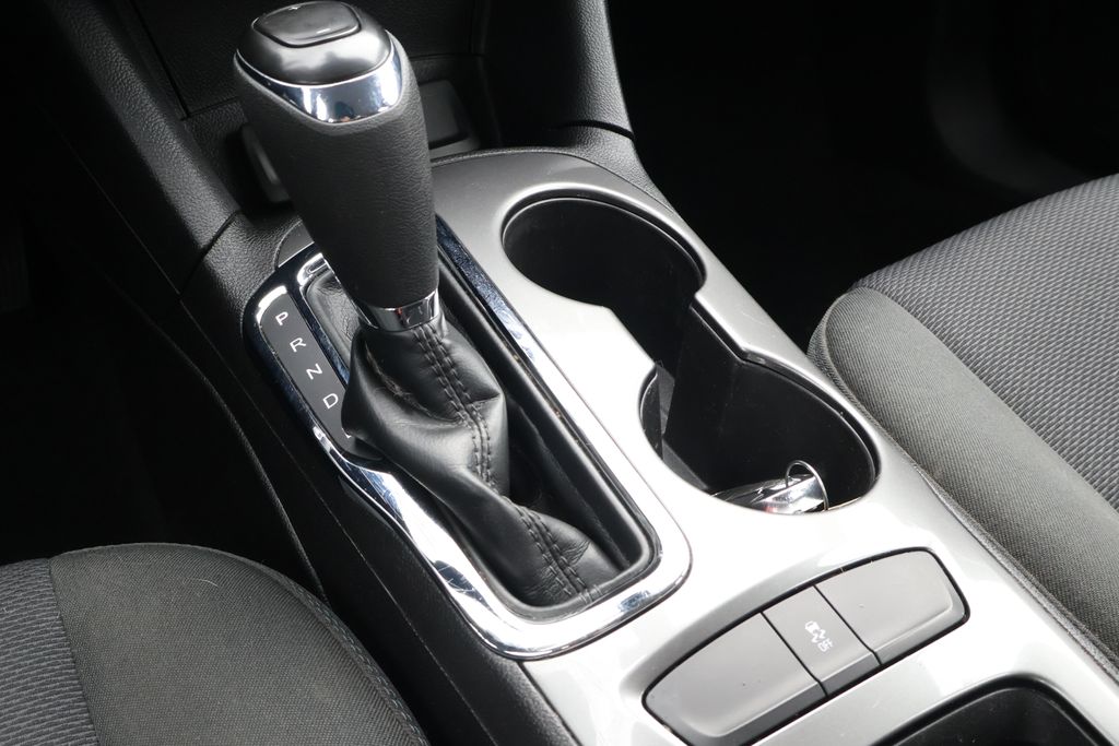 Thumbnail: 2017 Chevrolet Cruze - 20