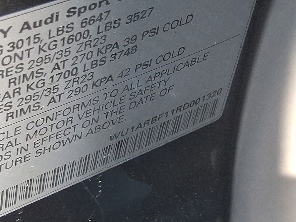Thumbnail: 2024 Audi RS Q8 - 27