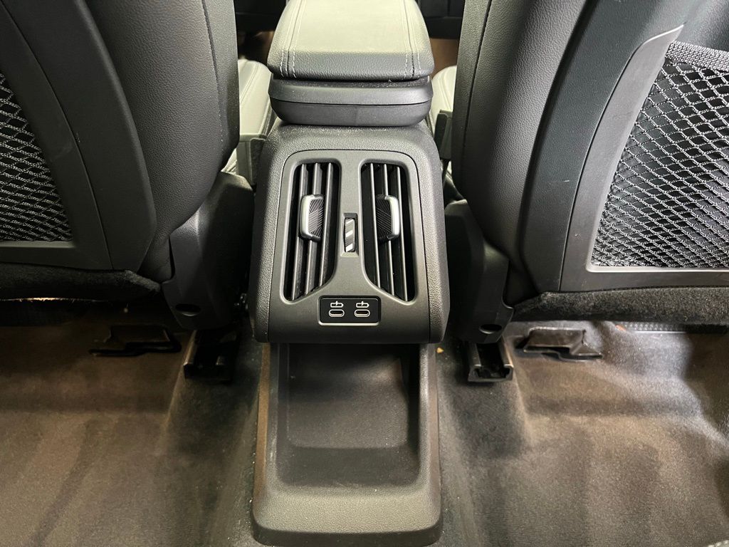 2023 BMW X1 xDrive28i 10