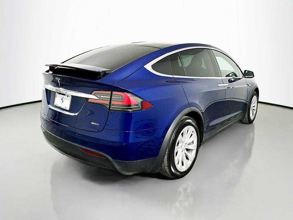 2016 Tesla Model X 90D 5