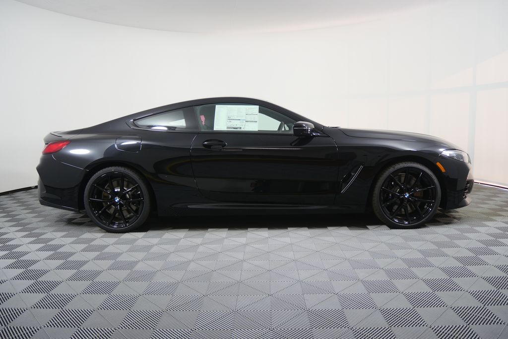 Thumbnail: 2026 BMW 8 Series - 3