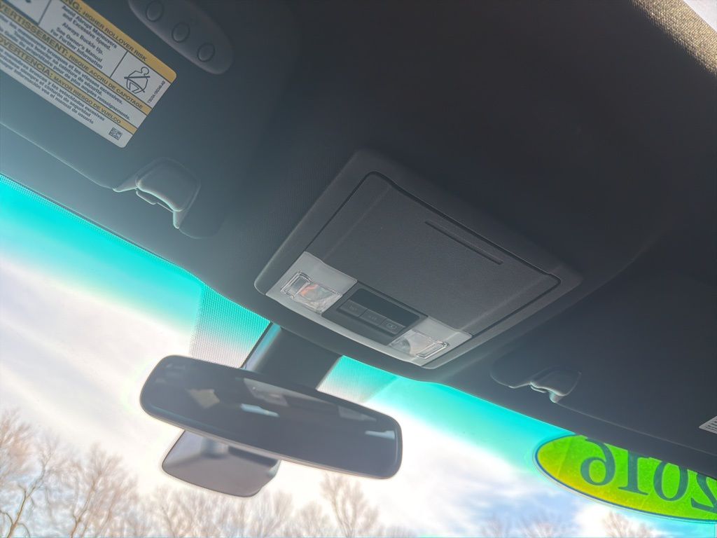 Thumbnail: 2016 Ford Explorer - 14