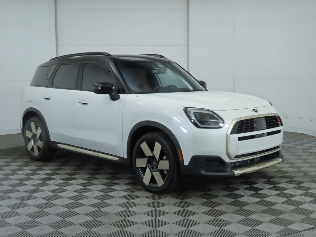 2025 MINI Cooper Countryman Iconic 3