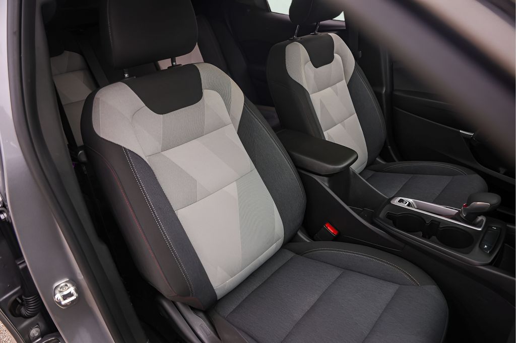 Used Car 2025 Chevrolet Trax  1rs For Sale Under $25,000 In Austin, Texas