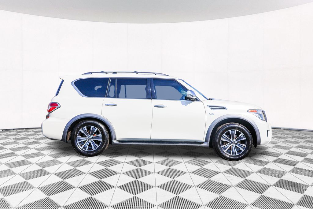 2017 Nissan Armada SL 8