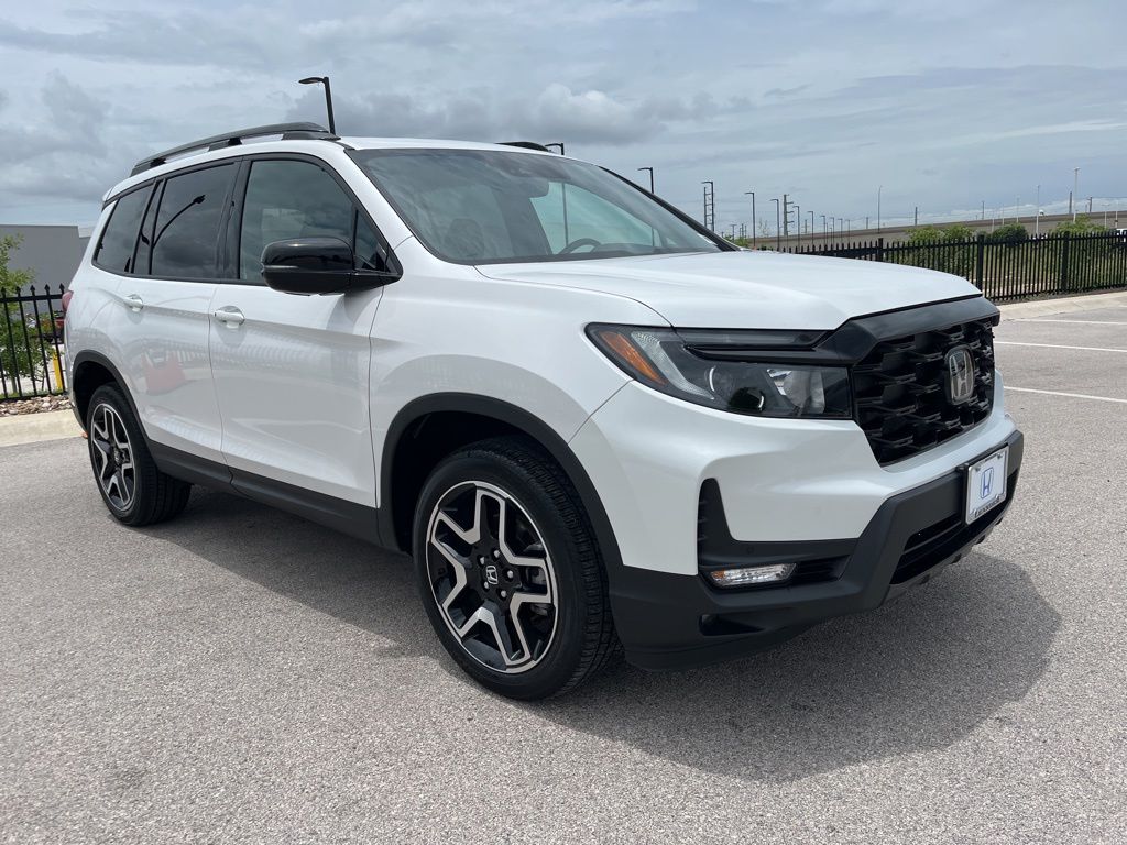 Thumbnail: 2023 Honda Passport - 3