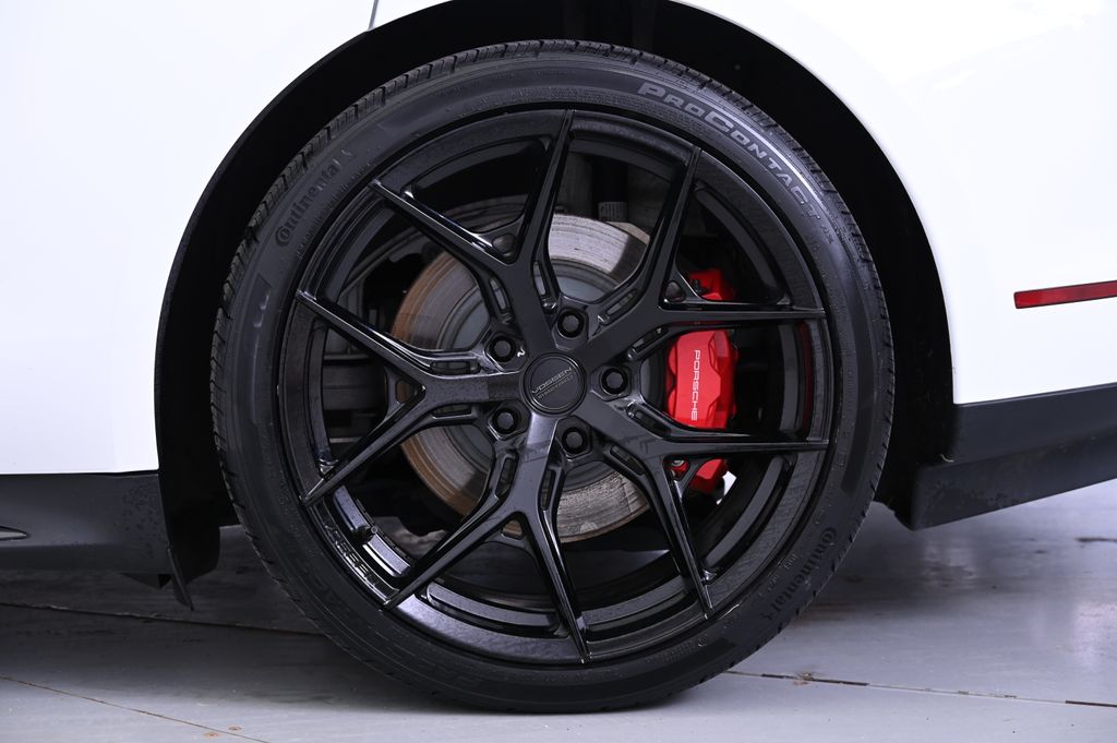 2023 Porsche Taycan GTS 16