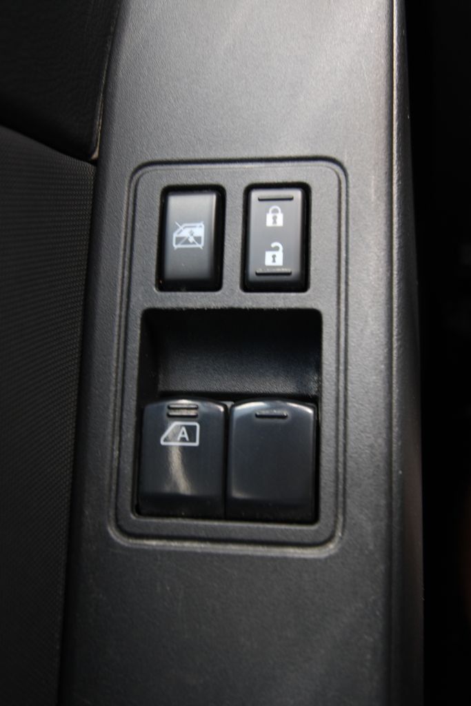 Used 2024 Nissan Frontier Truck