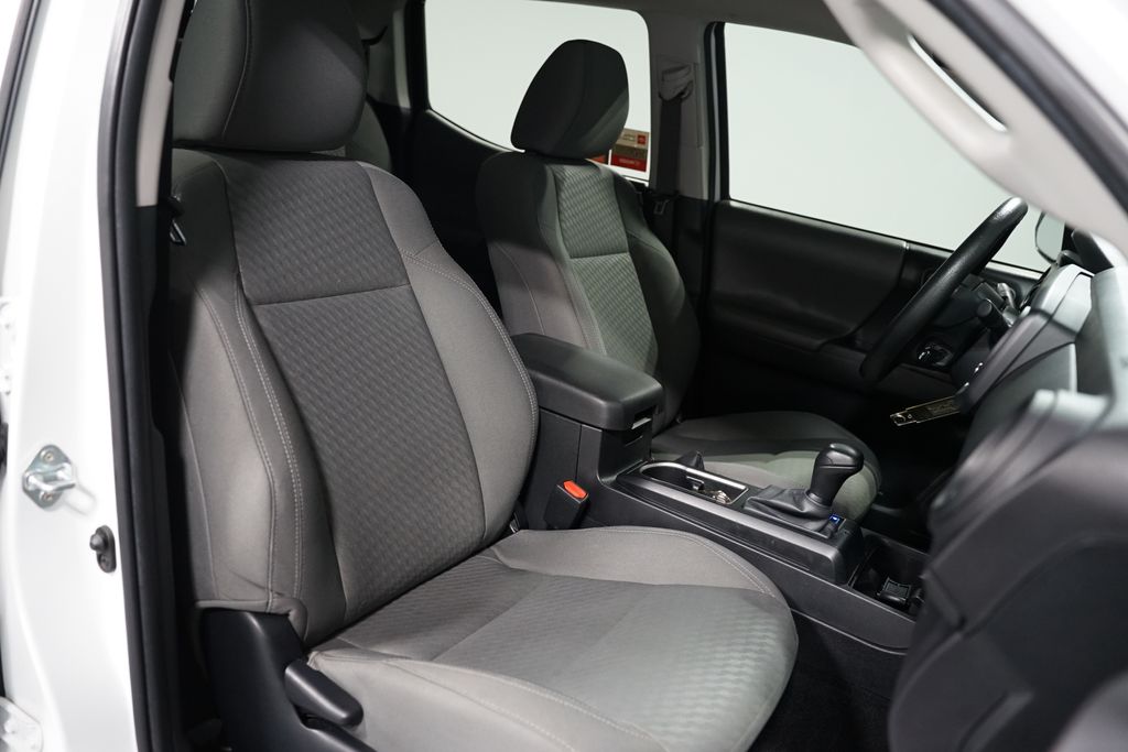 Thumbnail: 2023 Toyota Tacoma - 25