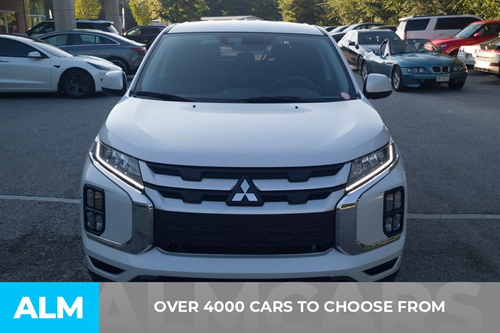 Used 2024 White Mitsubishi 2.0 ES image 2