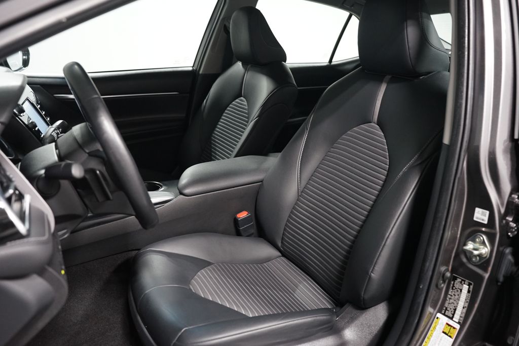 Thumbnail: 2018 Toyota Camry - 26