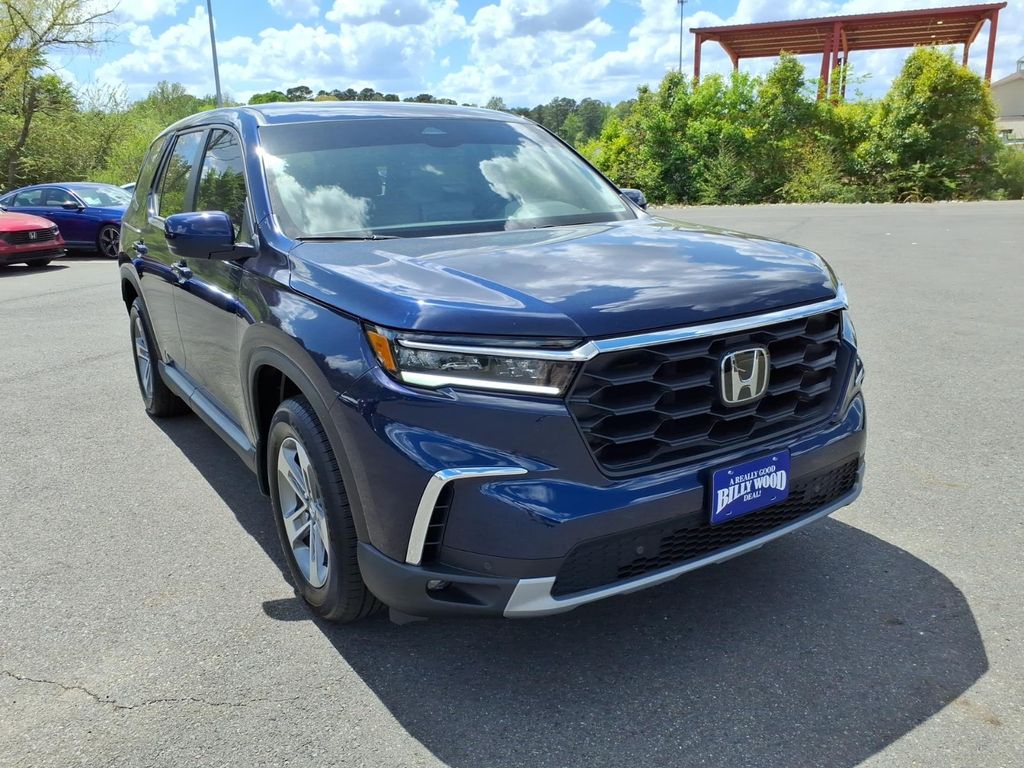 Black (Obsidian Blue Pearl) 2025 Honda Pilot SUV / Crossover All-Wheel Drive Automatic