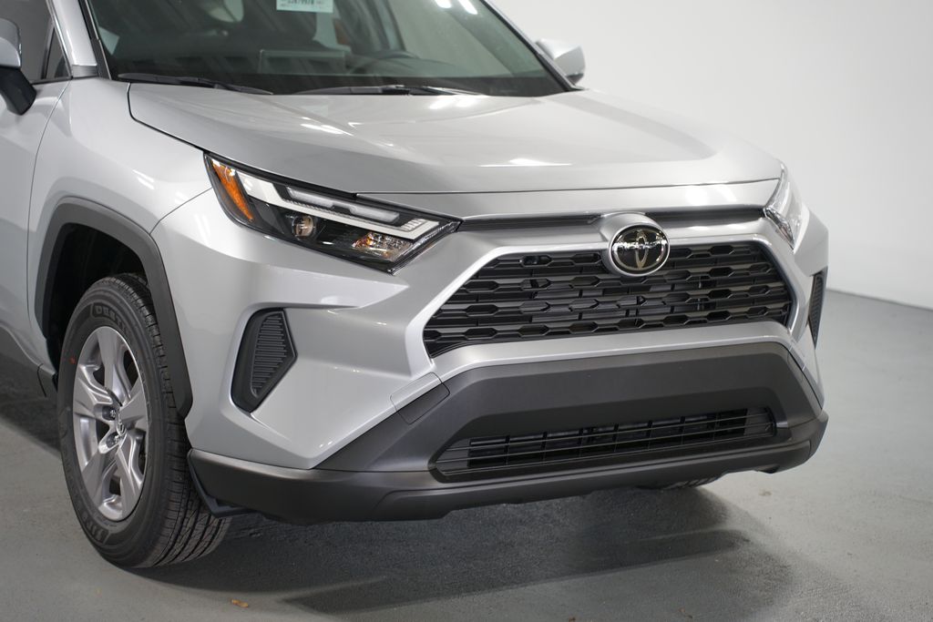 Thumbnail: 2025 Toyota RAV4 - 4