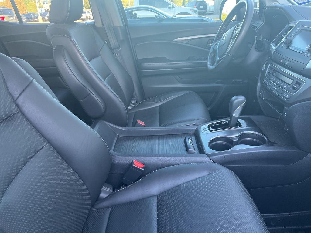 Thumbnail: 2019 Honda Ridgeline - 4