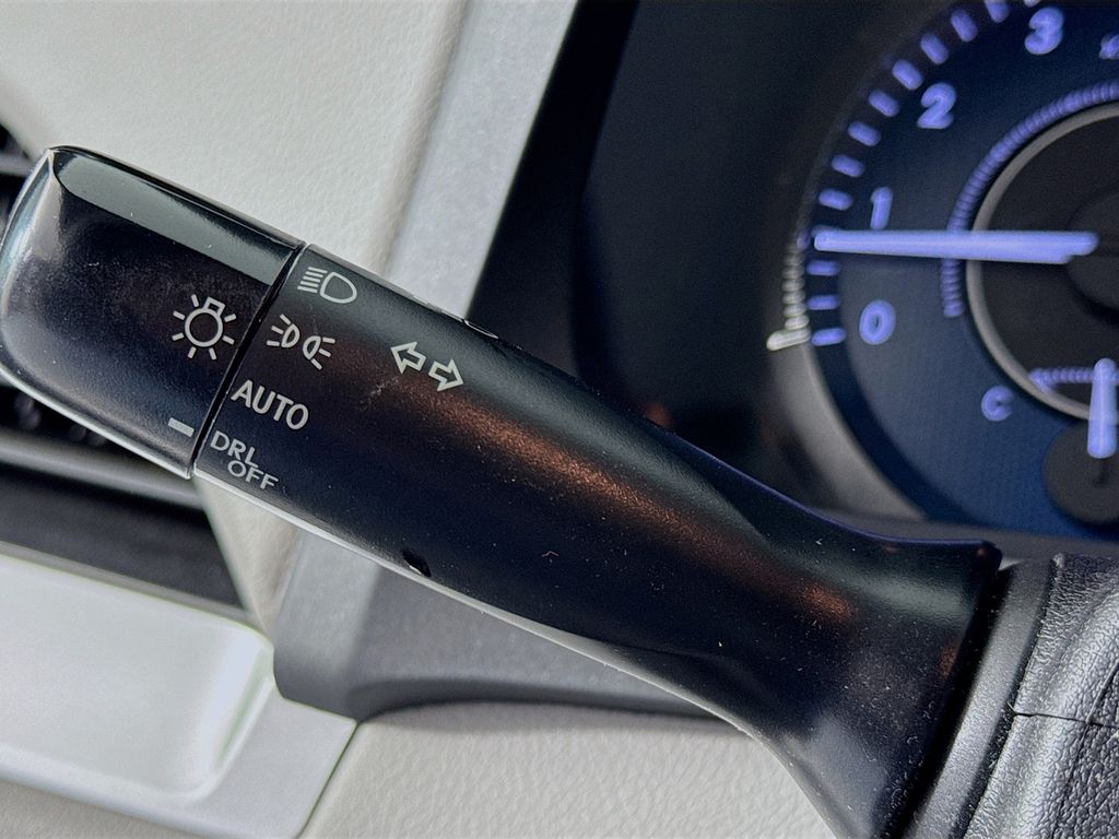 Used Car 2019 Toyota Sienna  Le For Sale Under $25,000 In Austin, Texas