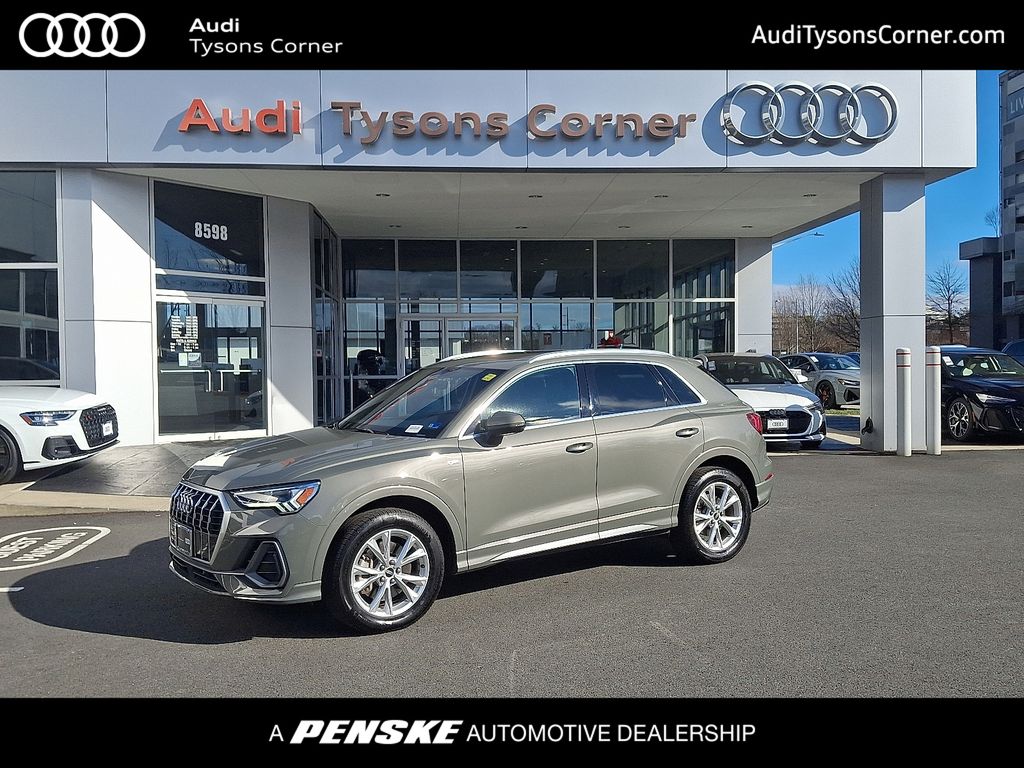 Thumbnail: 2023 Audi Q3 - 1