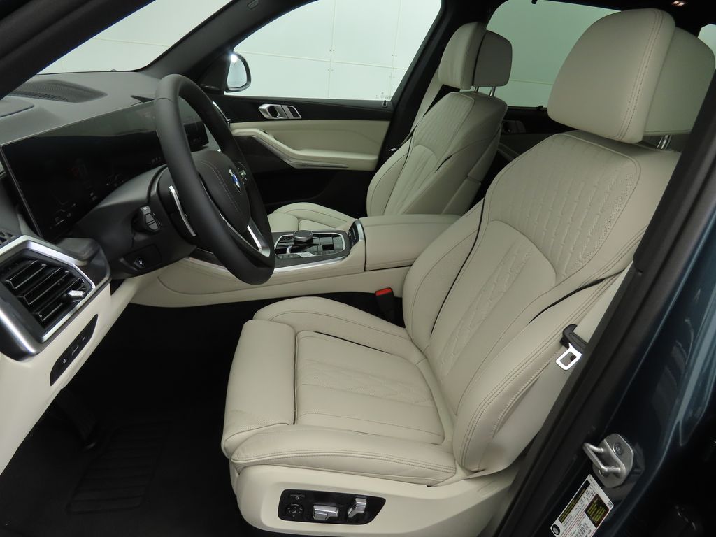 Thumbnail: 2026 BMW X5 - 19