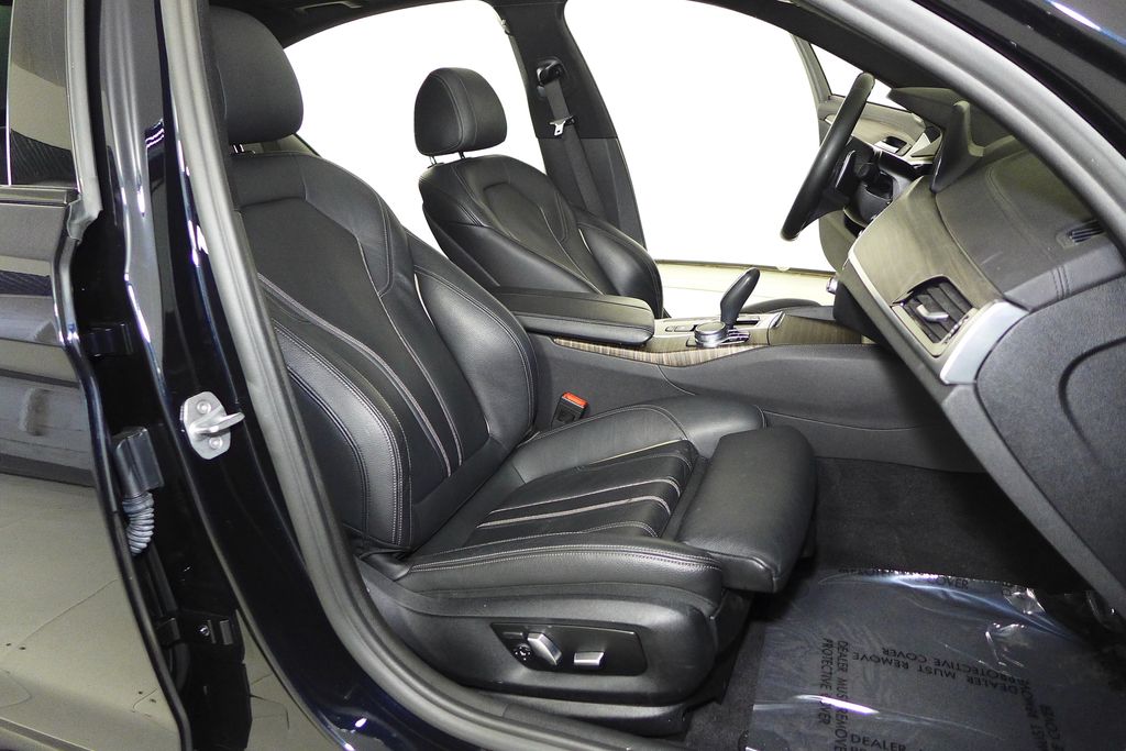 Thumbnail: 2018 BMW 5 Series - 19