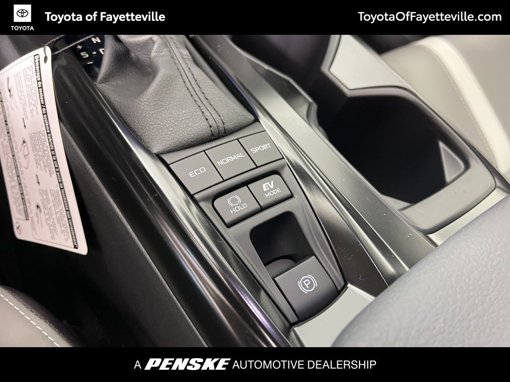 Thumbnail: 2026 Toyota Camry - 32