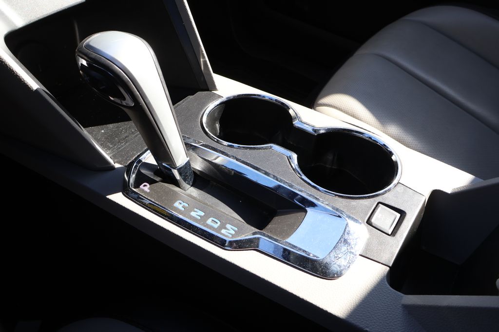 Thumbnail: 2015 Chevrolet Equinox - 26