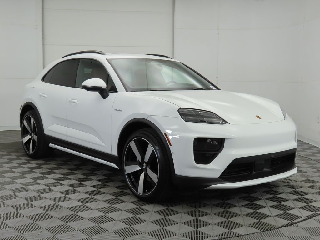 2024 Porsche Macan T 3