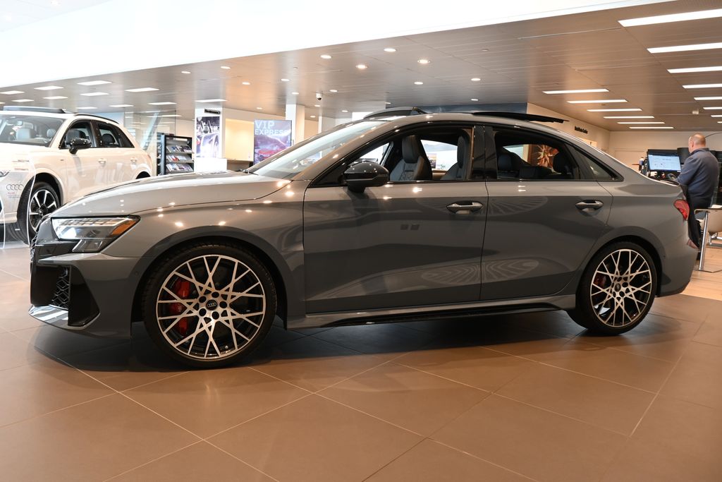 Thumbnail: 2026 Audi RS 3 - 2