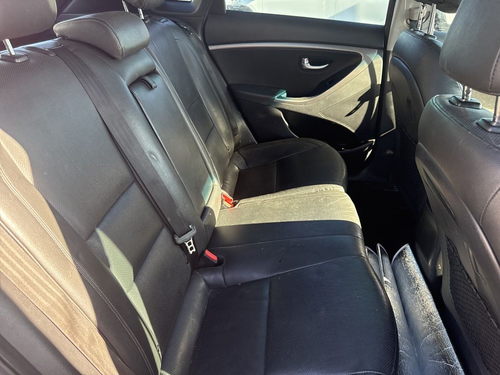 Thumbnail: 2016 Hyundai Elantra - 9
