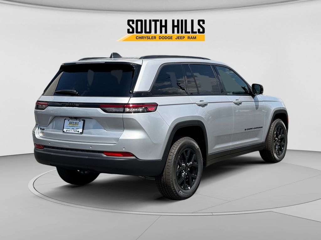 2026 Jeep Grand Cherokee Altitude Silver at Spitzer Acura