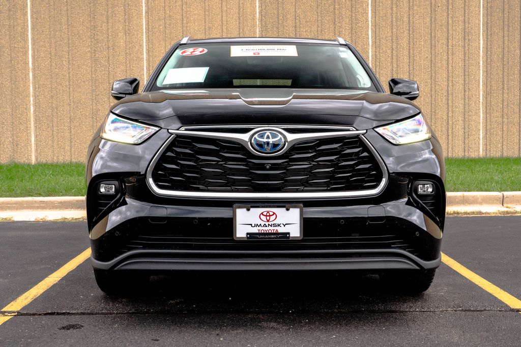 Used 2022 Toyota Highlander Hybrid SUV