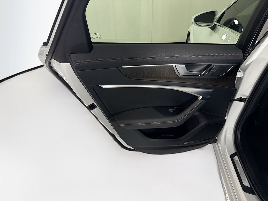 Thumbnail: 2020 Audi A6 - 26