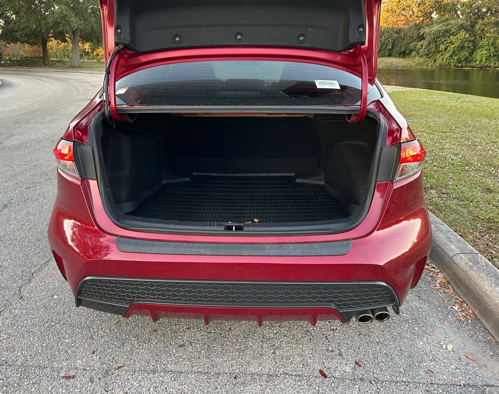 Thumbnail: 2022 Toyota Corolla - 10