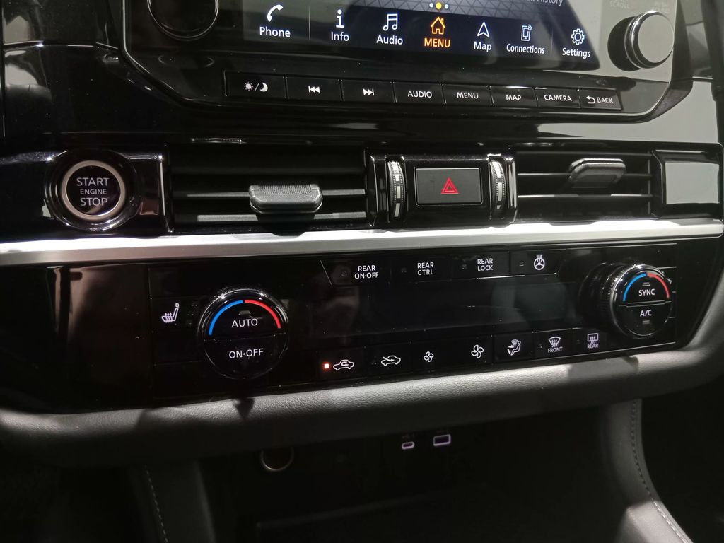 2024 Nissan Pathfinder SL 4WD