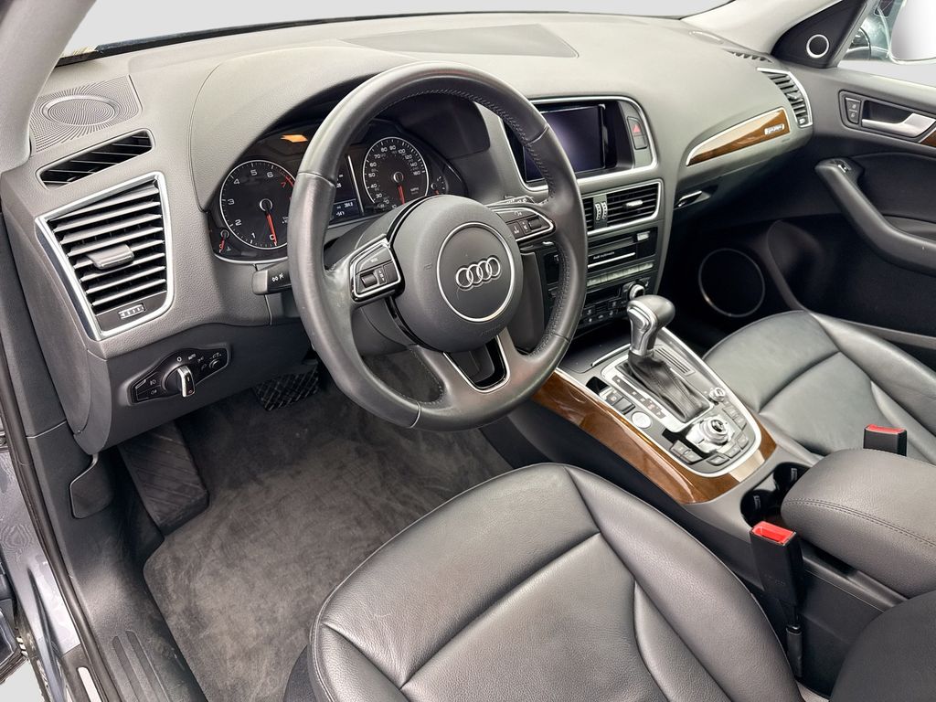 Thumbnail: 2016 Audi Q5 - 9