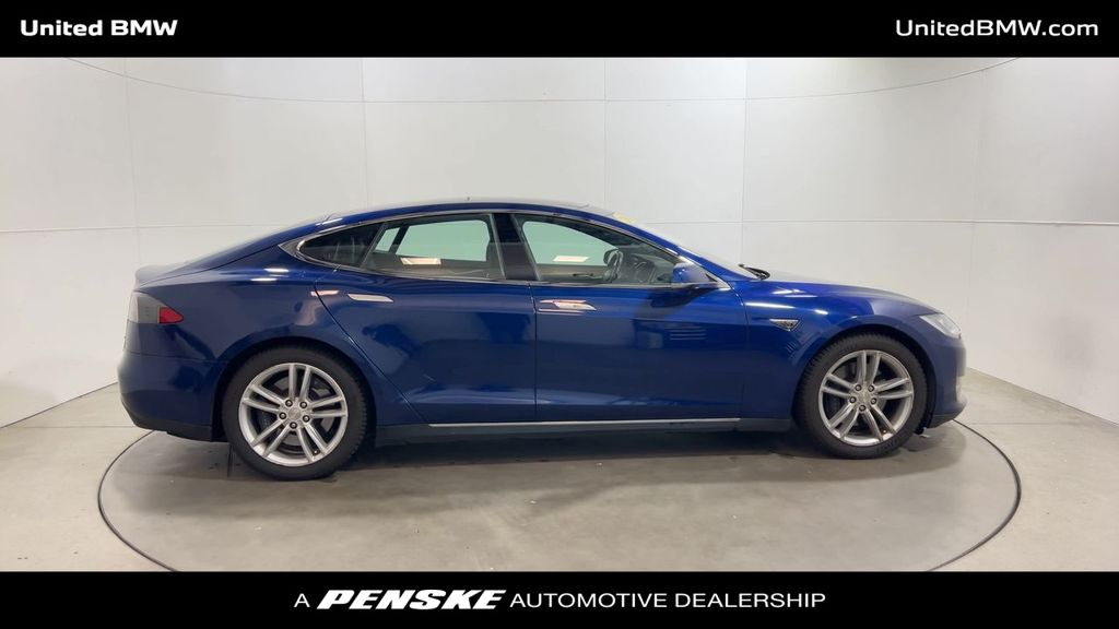 2016 Tesla Model S 75D 9