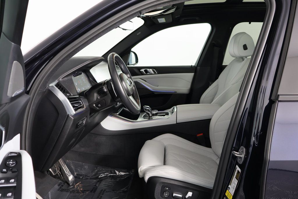Thumbnail: 2023 BMW X5 - 10