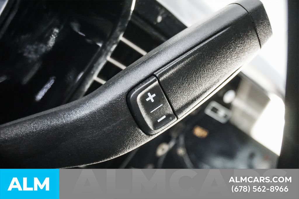 Used 2026 Silver GMC SLT image 29