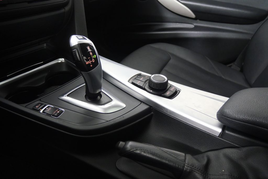 2015 BMW 3 Series 320i xDrive 25