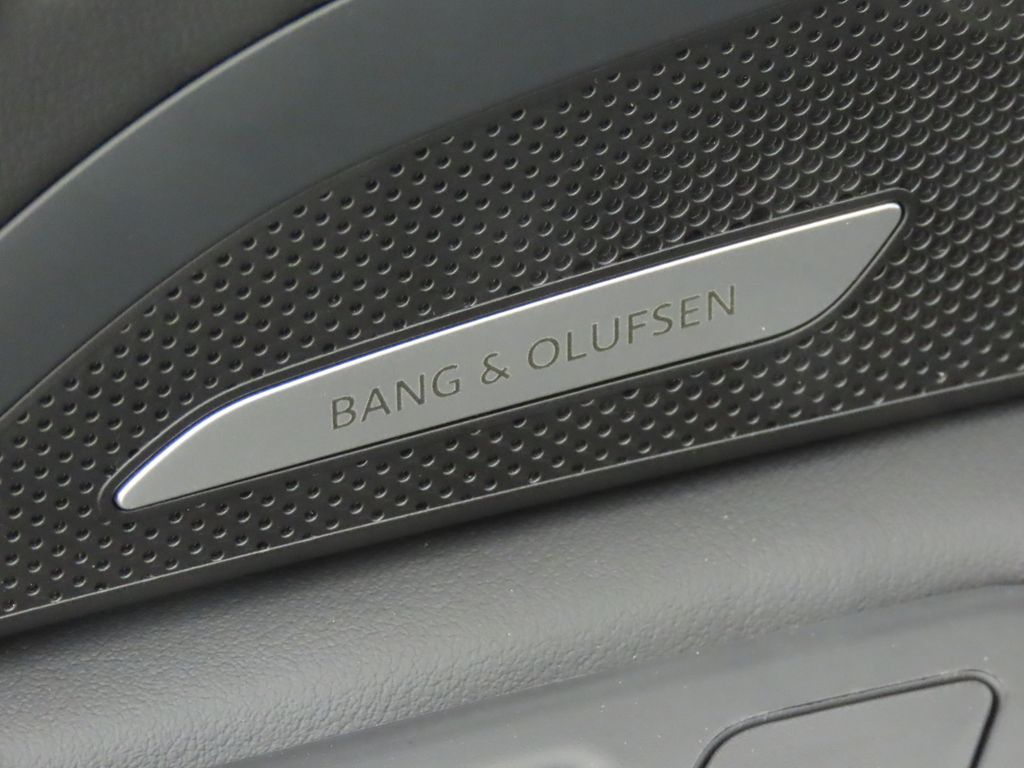 Thumbnail: 2026 Audi Q5 - 30