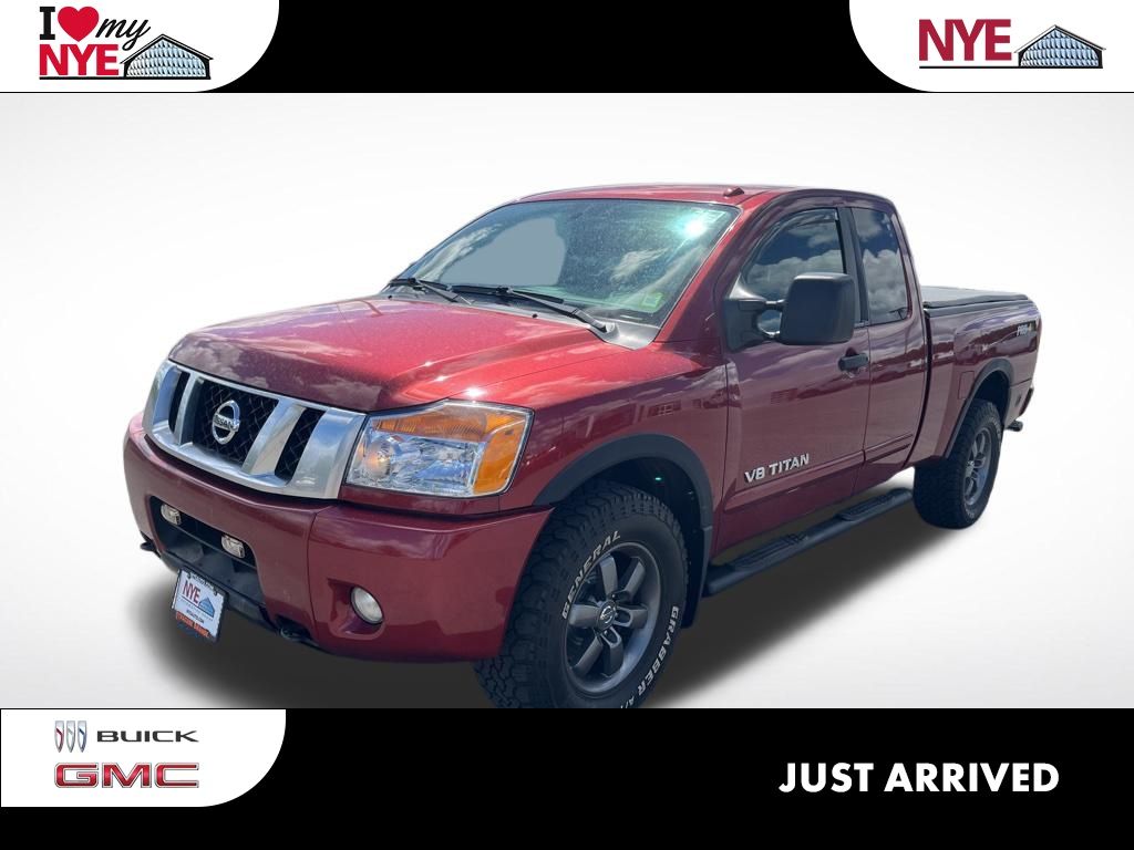Red (Maroon) 2014 Nissan Titan PRO-4X King Cab 4WD Pickup Truck Four-Wheel Drive 5-Speed Automatic