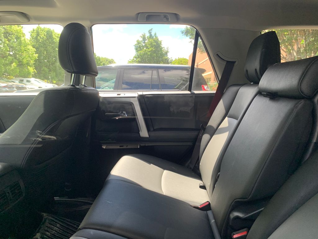 Thumbnail: 2021 Toyota 4Runner - 6