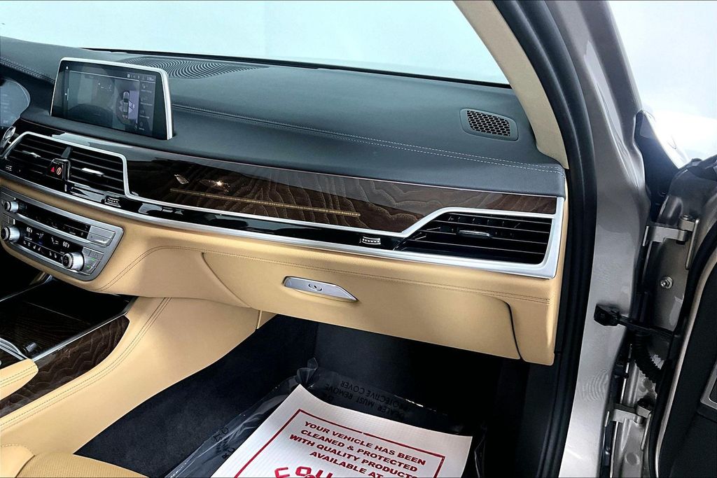 Used 2022 BMW 7 Series 750i xDrive For Sale in OLIVE BRANCH, MS
